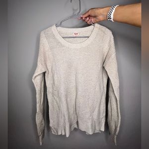 Vintage white sweater